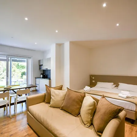 Regina E Oriente Апартаменты Бавено