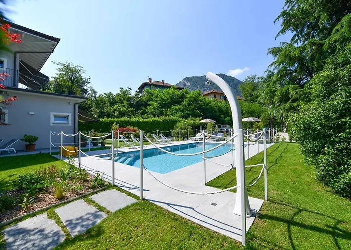 Regina E Oriente Baveno