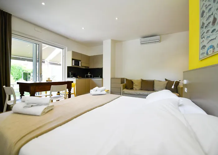 Regina E Oriente * バヴェーノ